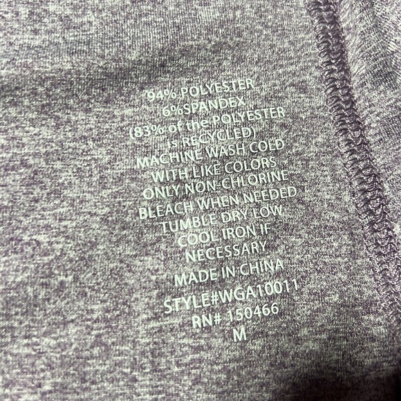 Purple athleisure shirt - Picture 5 of 9